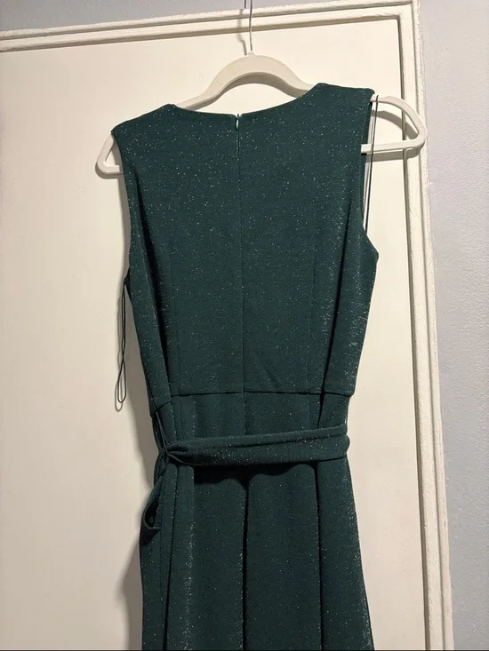 London Times Dark Green Sleeveless Jumpsuit with V-Neck and Tie Waist - Picture 6 of 6